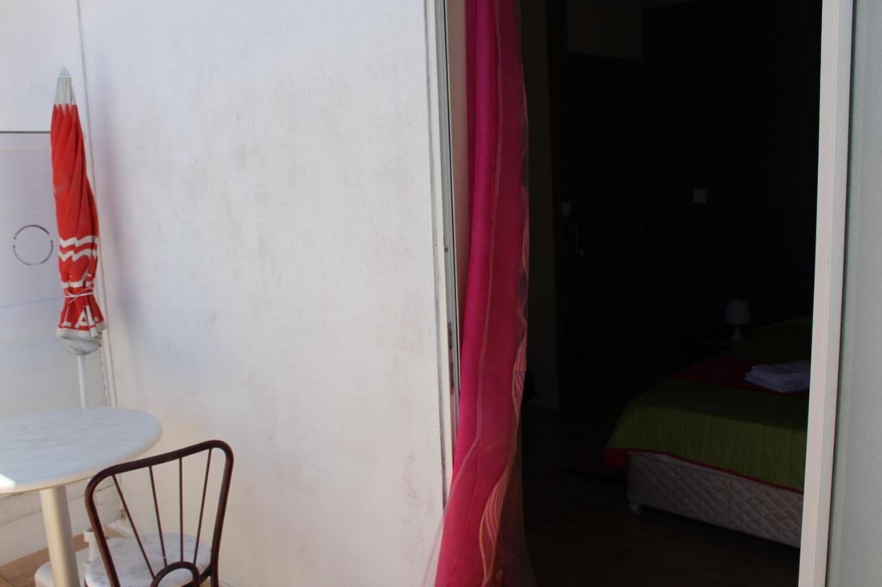 Sao Jose Guesthouse ปอนตาเดลกาดา ภายนอก รูปภาพ