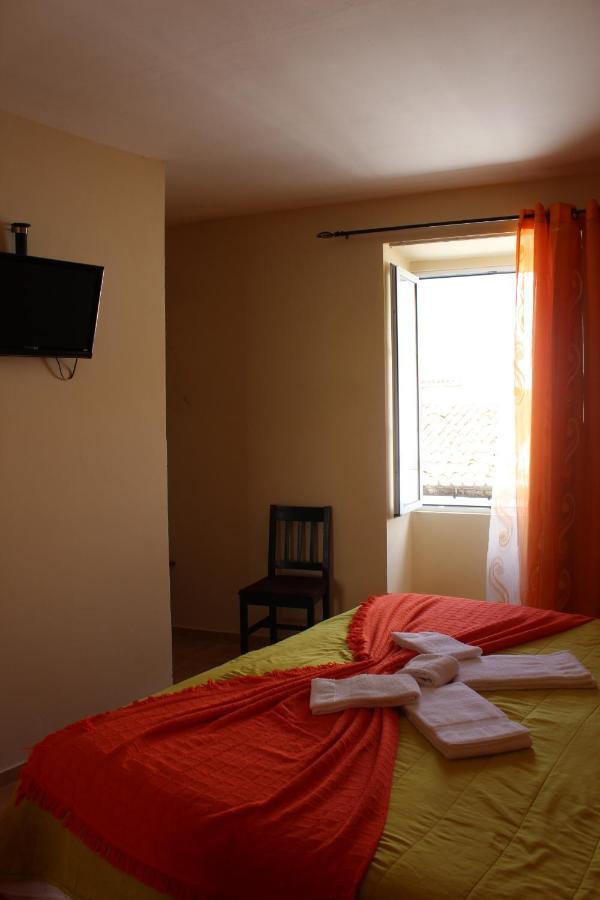 Sao Jose Guesthouse ปอนตาเดลกาดา ภายนอก รูปภาพ